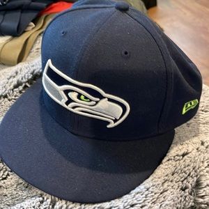New Era Seattle Seahawks fitted hat. Size 7 3/8